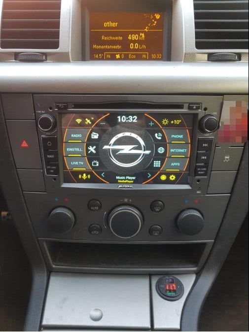 Installieren Sie das Pumpkin Radio AA0452H auf meinem Opel Vectra C GTS 05